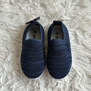 Apawwa Lightweight Slip On Toddler Sneakers Navy New In Box Size 6